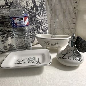 Le Bain Bath Accessories
